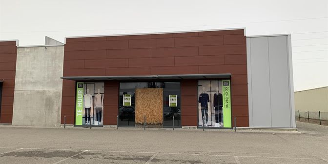 Bedrijfsvastgoed te huur in 3620 Lanaken