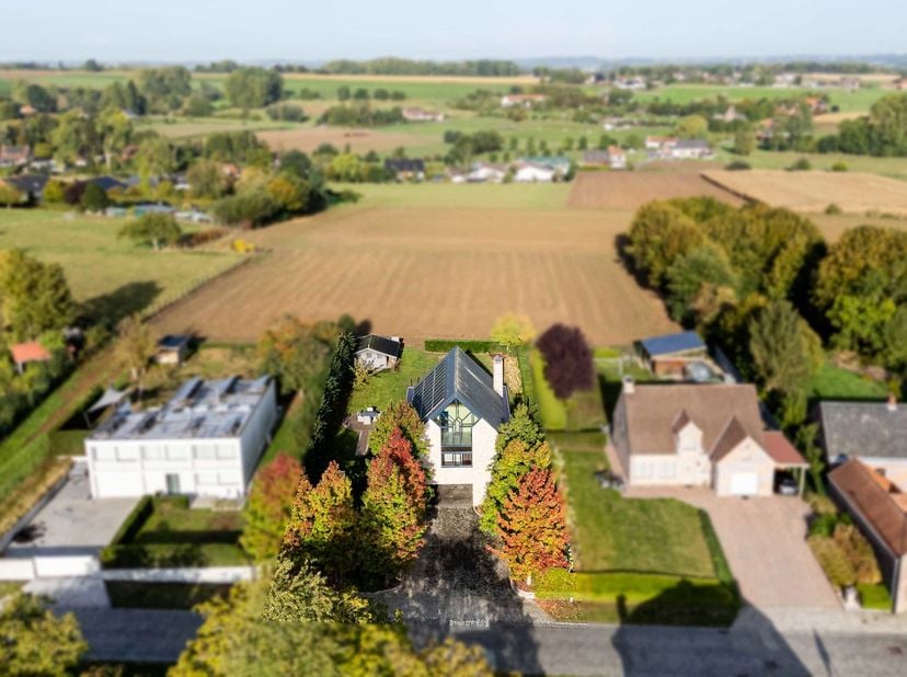 Huis te koop in Kerkgate 70,
                    9700 Mater