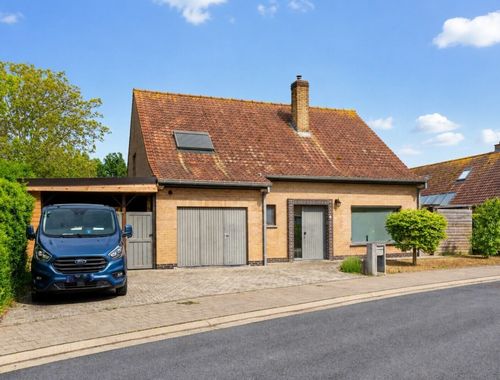                                         Woning te koop in Steenkerke, € 369.000
