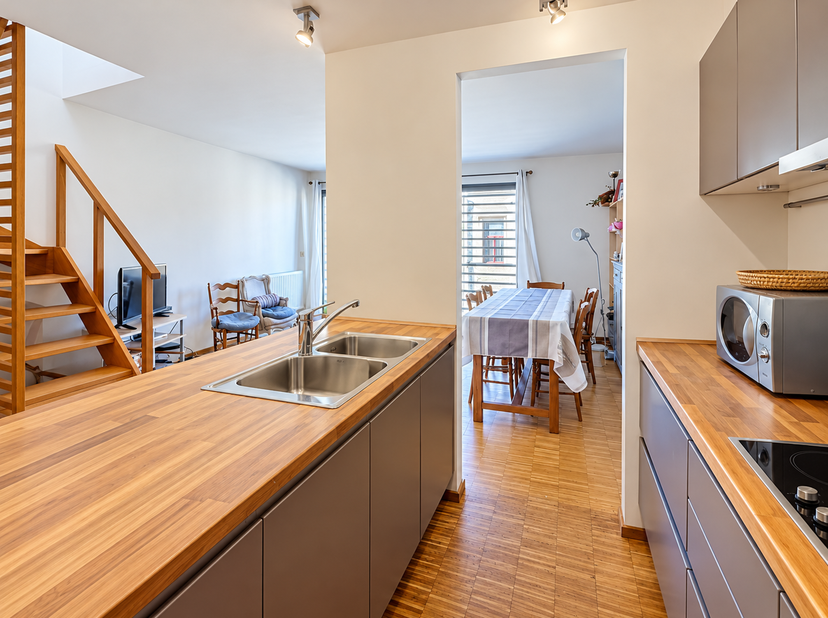 Appartement te koop in ,
                    1050 Elsene