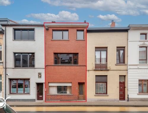                                         Appartement te koop in Sint-Amandsberg, € 345.000
