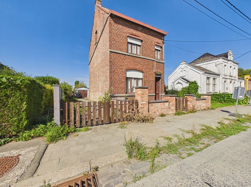 Huis te koop in ,
                    7548 Warchin