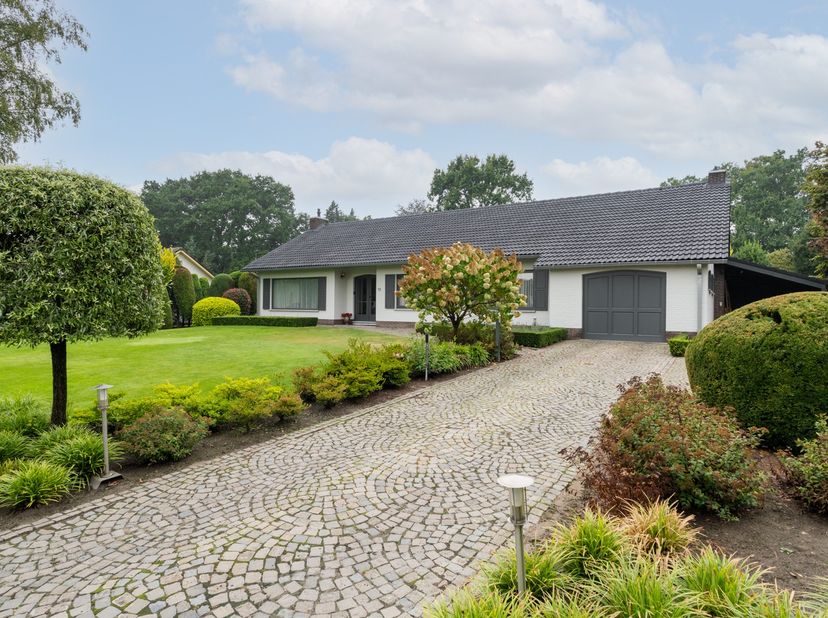 NIEUW TE KOOP in zeer rustige en een van de mooiste straten van Villawijk de Kolleberg in ACHEL:&amp;nbsp;&amp;nbsp;Charmante, energiecorrecte, degelijke en g