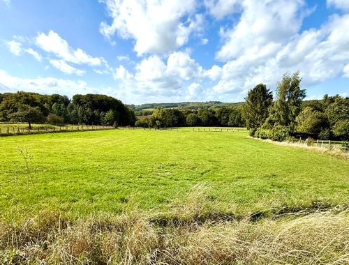                                         Bouwgrond te koop in Vloesberg, € 215.000
