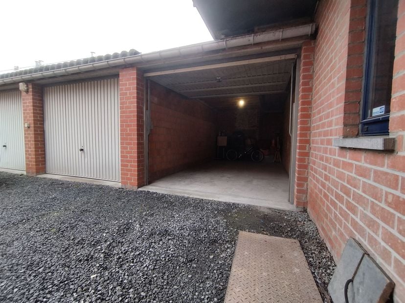 Garage te huur in Rue de l'Arsenal 2/13,
                    7500 Tournai