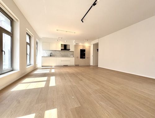                                         Duplex à louer à Bruxelles, € 1.850
