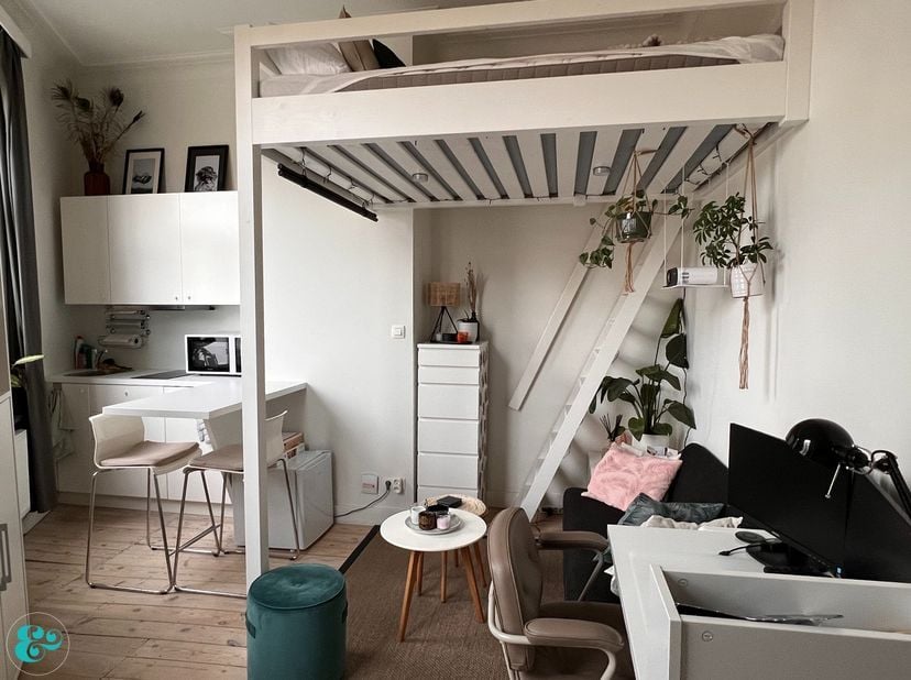 Bezoek inplannen?<br />
Dat kan enkel via onderstaande link:<br />
https://immo-atelier.mijnhuurprofiel.be/property/accf7079-b74b-4e88-85b3-361fcaa309