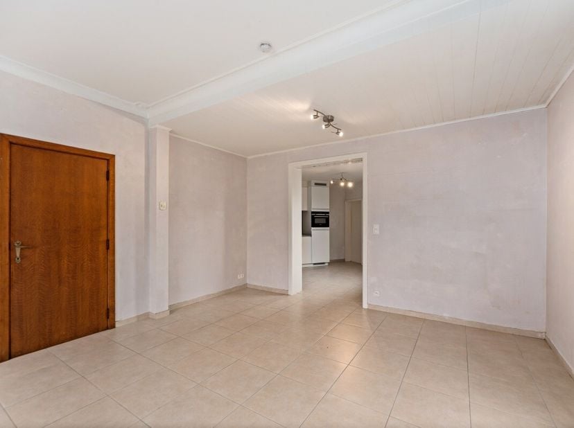 [[ DIT PAND NEEMT DEEL AAN DE ERA OPEN HUIZEN DAG OP 13/6 VAN 14:30 TOT 15:30 ]]Te koop: woning in Kapellestraat, Zulte, met tuin en oprit naast de wo