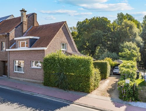                                         Maison à vendre à Hekelgem, € 399.000
