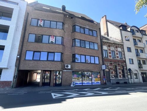                                         Appartement te koop in Eeklo, € 170.000
