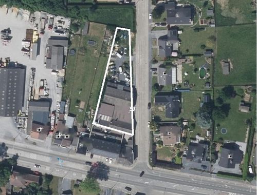                                         Magazijn met bureel te koop in Saint-Symphorien, € 890.000
