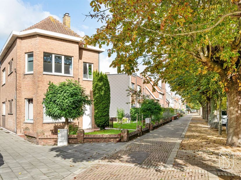 Huis te koop in Willem De Roolaan 63,
                    8620 Nieuwpoort