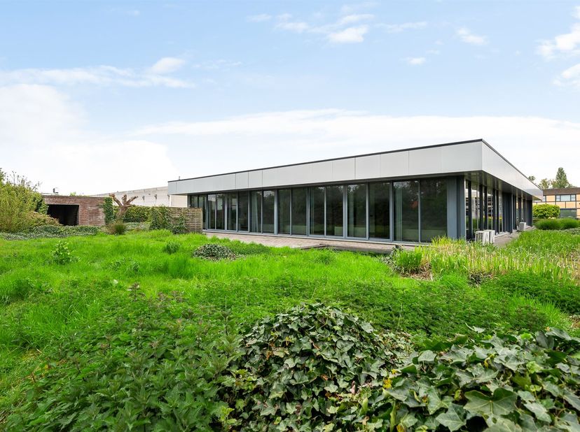 NOUS NE VOUS CONTACTERONS POUR UNE VISITE QUE SI LE LIEN CI-DESSOUS EST REMPLI ENTIÈREMENT ET CORRECTEMENT : https://www.heylenvastgoed.be/huren/kanto