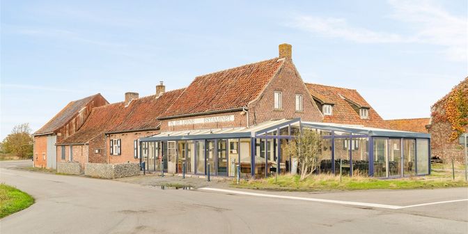 Bien professionnel à remettre à Boescheepseweg 2 boîte A, 8970 Poperinge
