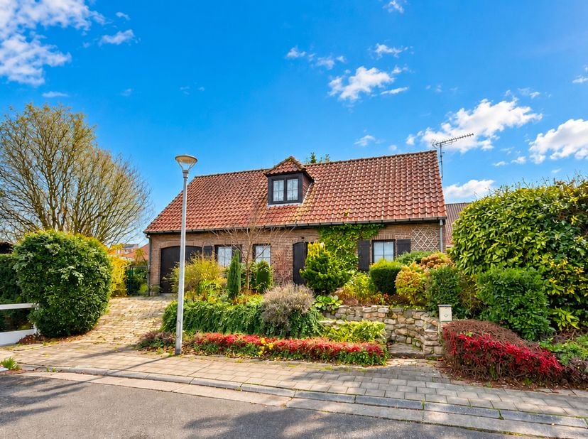 Huis te koop in ,
                    7700 Moeskroen