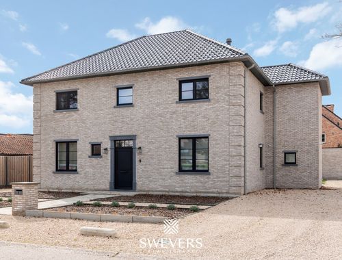                                         Villa te koop in Heppen, € 699.000
