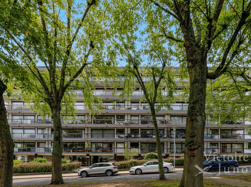 Appartement te koop in ,
                    1180 Ukkel