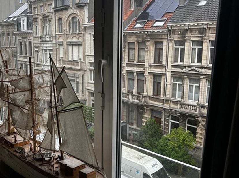 Studio de 40 m² dans le quartier "'t Groen Kwartier".<br />
Ce studio de 40 m² est situé au centre du quartier branché "t Groen Kwartier".<br />
Le st