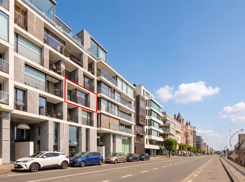 Luxe- appartement (90 m²) met terras aan de Scheldekaaien<br />
Ligging:<br />
Op een uitstekende locatie aan de Scheldekaaien, met een prachtig open