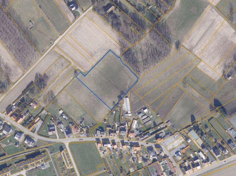 Terrain à vendre
                    à 3440 Budingen