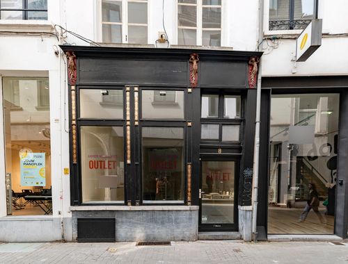                                         Handelszaak te huur in Antwerpen, € 4.585

