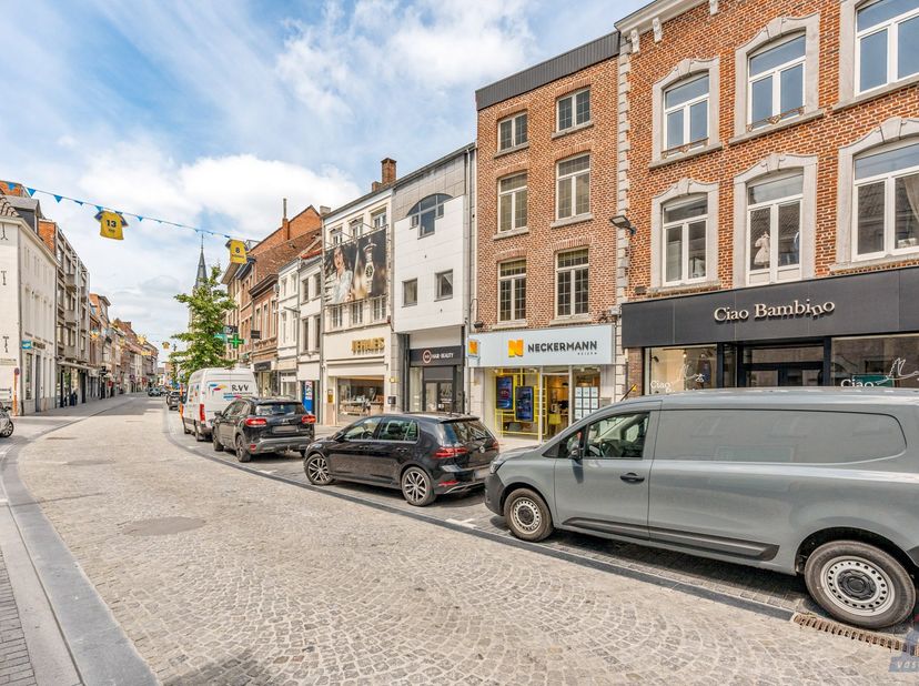 Bedrijfsvastgoed te koop in Luikerstraat 52,
                    3800 Sint-Truiden