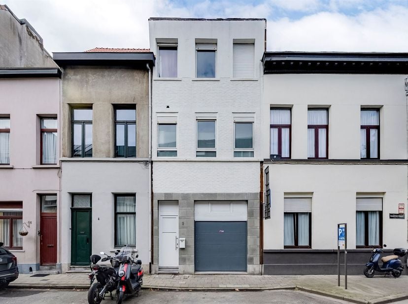 Maison à vendre à Maatsstraat 2,
                    2060 Antwerpen