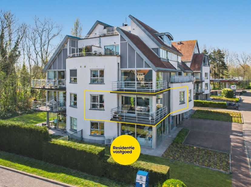 KIJKDAG zaterdag 11/07/26 van 10u tot 12u (inschrijven via residentievastgoed.be)<br />
Instapklaar 2-slaapkamerappartement (89m² + 8m² terras) nabij