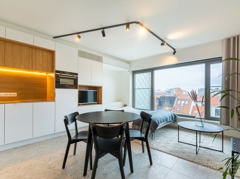Square Schumann - MIN. 1 JAAR CONTRACT - Het apartement heeft een uniek locatie, vlakbij het Jubelpark van Brussel en Ambiorixsquare, winkels, bars en