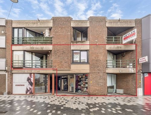                                         Appartementsgebouw te koop in Lommel, € 590.000
