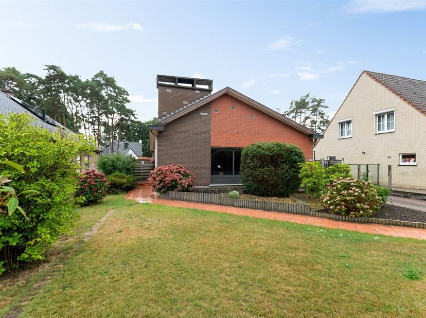 Openhuizendag op zaterdag 13 juni 2026 van 11u00 - 12u00<br />
Op zoek naar een vrijstaande woning met veel ruimte, een praktische indeling en tal van