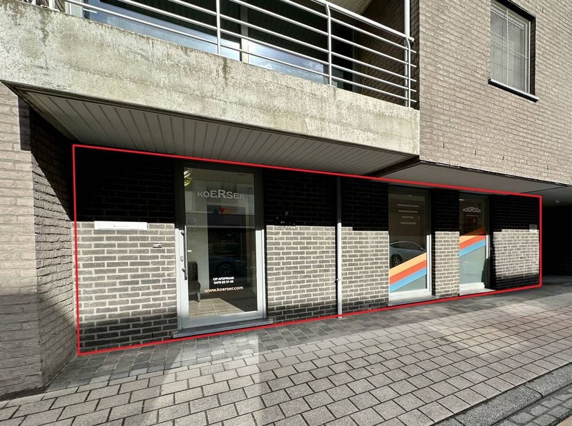 Bedrijfsvastgoed te huur in Rekkemsestraat 116,
                    8510 Marke