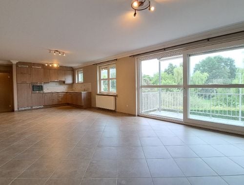                                         Appartement à louer à Oedelem, € 845
