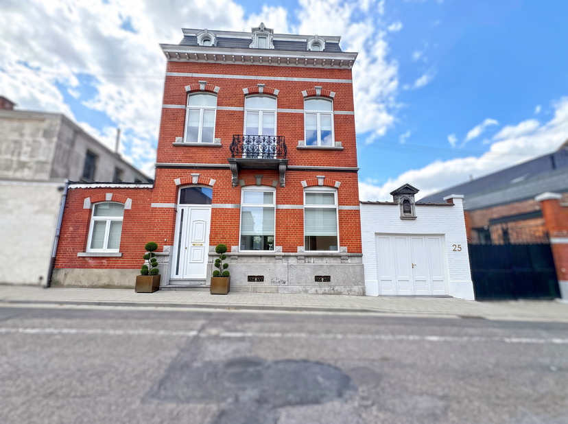 Maison à vendre à Rue Lloyd George 4,
                    7012 Jemappes