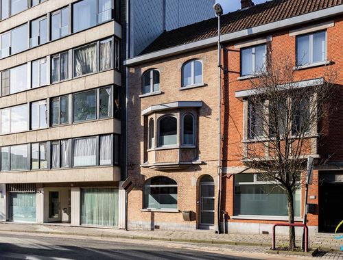                                         Bureaux à vendre à Deinze, € 329.000
