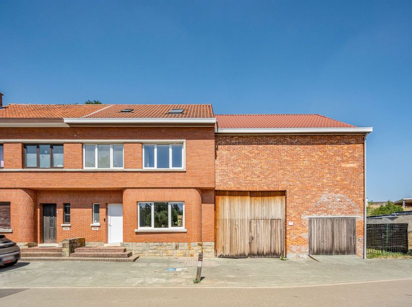 Huis te koop in Engelmanshoven-Dorp 82,
                    3800 Sint-Truiden