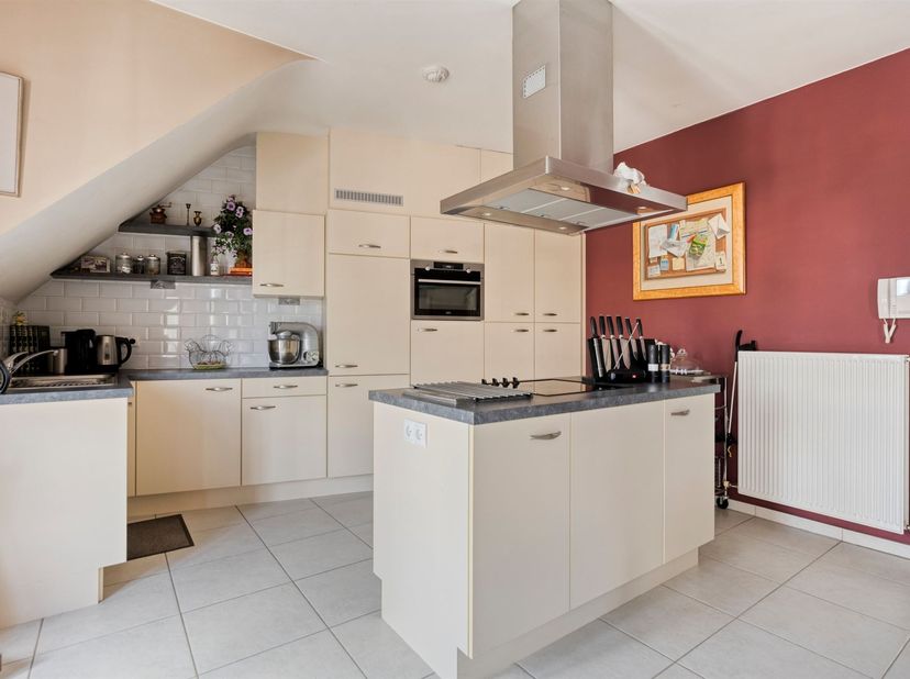 Appartement te koop in Eikenlei 3,
                    2960 Brecht