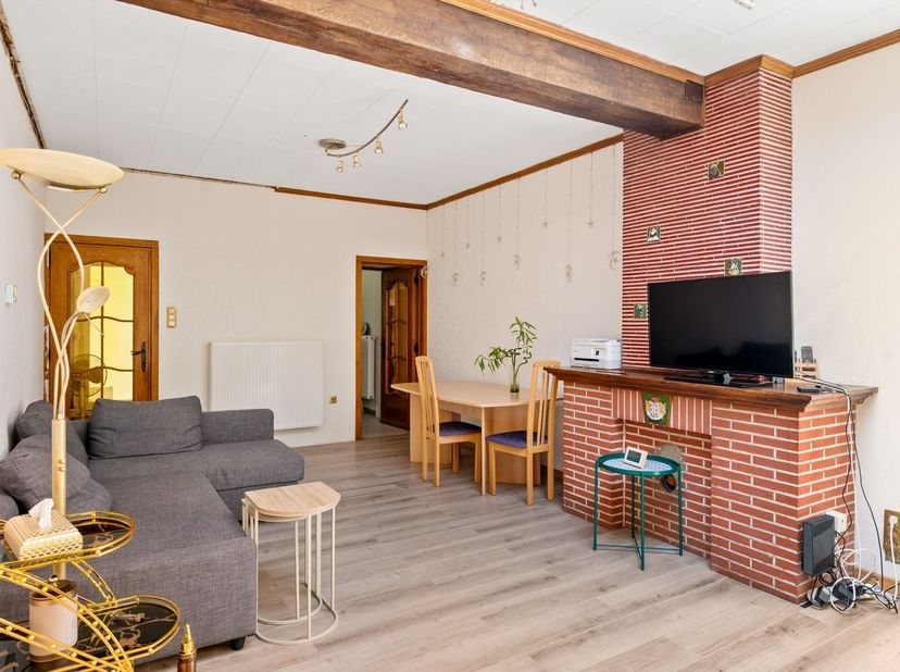 Gezellige woning op een uitstekende locatie nabij Mechelen<br />
Deze woning geniet van een bijzonder gunstige ligging in Muizen, op een steenworp va