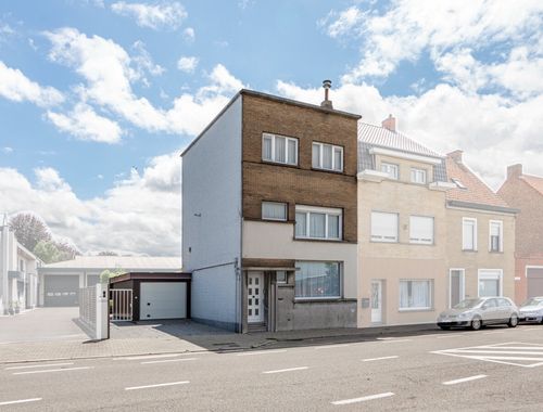                                         Maison d’angle à louer à Meulebeke, € 925
