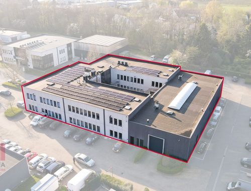                                         Bâtiment d’entreprise à louer à Zellik, € 22.683
