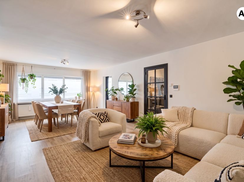 Appartement te koop in Sint-Amandslaan 11 - B bus 12,
                    8500 Kortrijk
