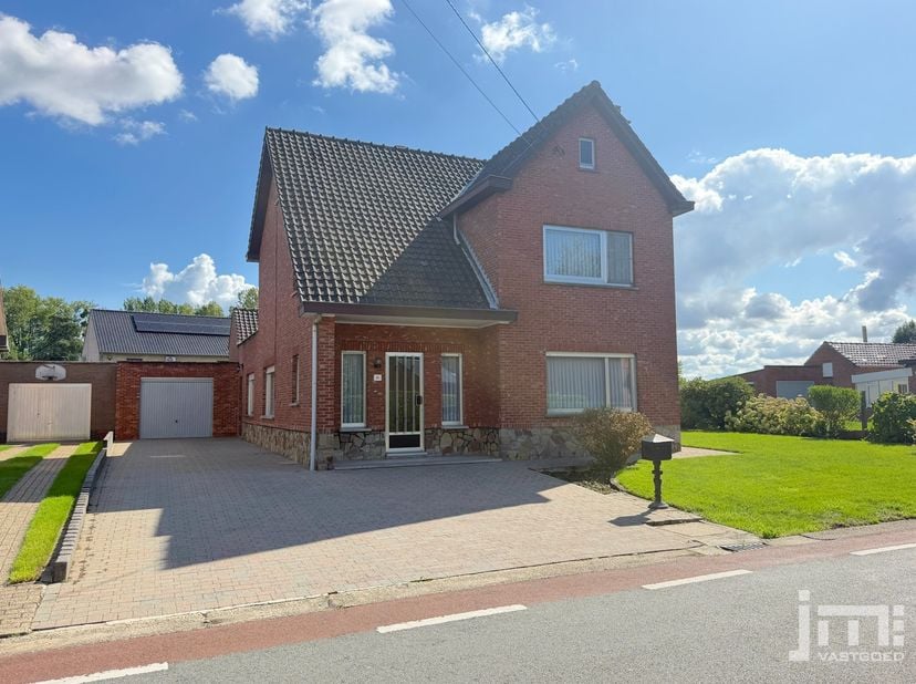 Huis te koop in Langenakker 89,
                    3830 Wellen
