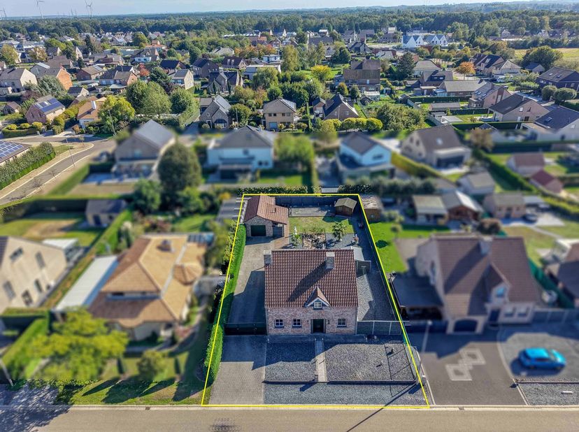 Huis te koop in Steenakkerstraat 70,
                    3590 Diepenbeek