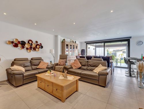                                         App. rez-de-chaussée à vendre à Liedekerke, € 360.000
