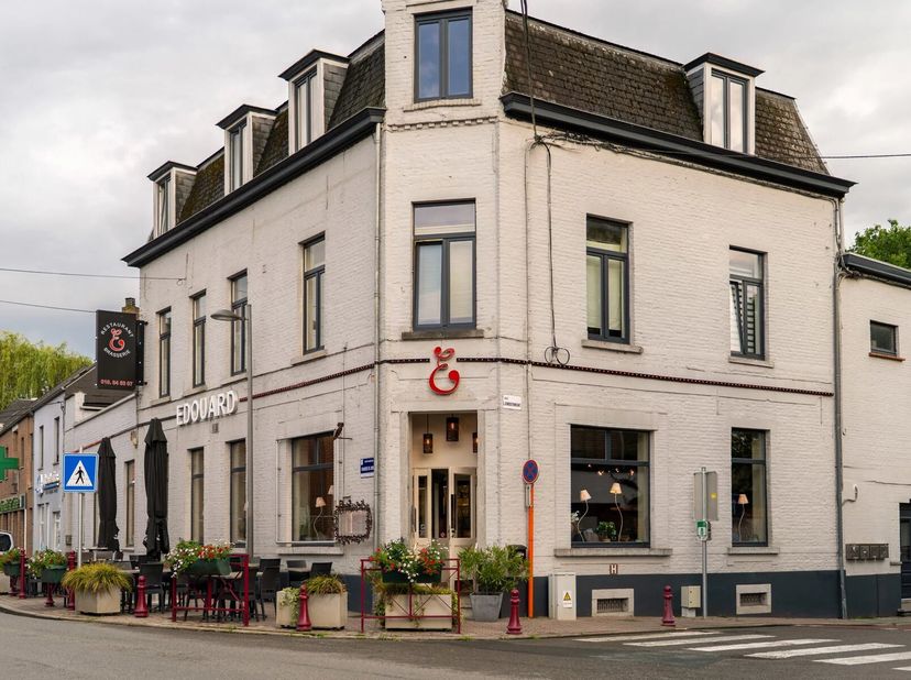 Bien professionnel à vendre à Chaussée de Jodoigne 14,
                    1390 Grez-Doiceau