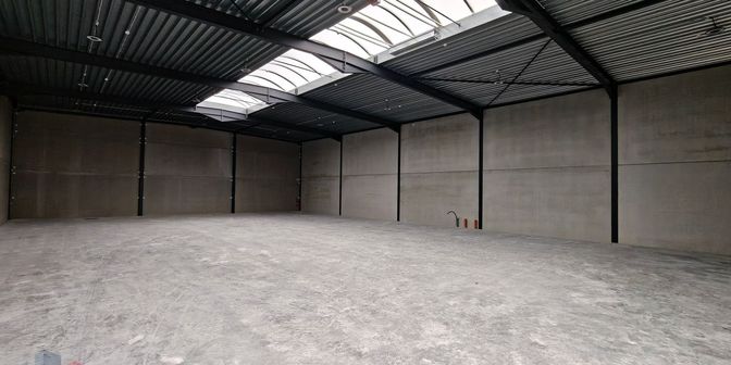 Bedrijfsvastgoed te huur in Zwartegatstraat 90, 8020 Oostkamp