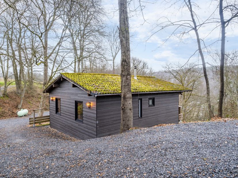 Huis te koop in ,
                    5560 Houyet