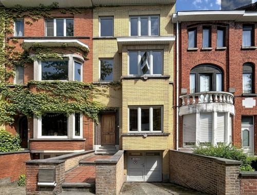                                         Herenhuis te koop in Kortrijk, € 395.000
