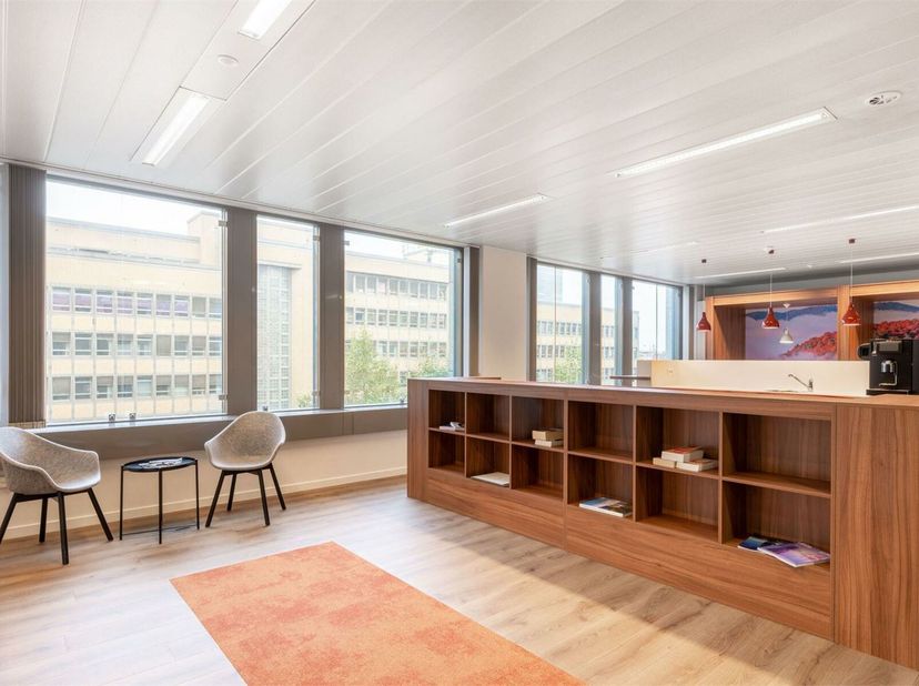 Werk waar en hoe u maar wilt met een Regus-membership. Met diverse opties, variërend van kantoor- tot coworking-memberships, en prijzen vanaf 109 € bi
