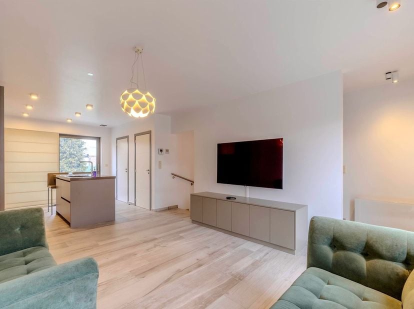 Energiezuinig duplexappartement met 2 slaapkamers en ruime garage in Berlaar-Heikant!<br />
Op zoek naar een comfortabele woning met extra veel ruimt